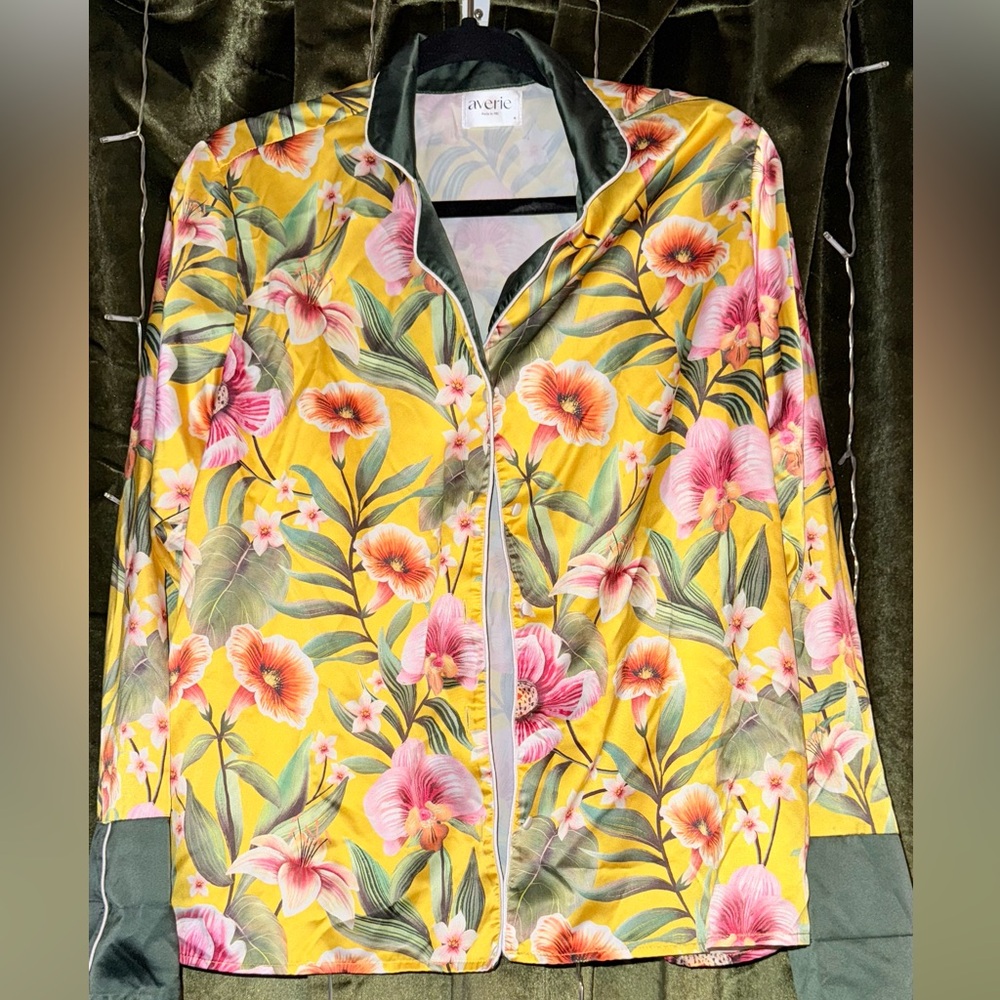 Averie Floral Pajama Set with Green Trim - Medium - Picture 5 of 8